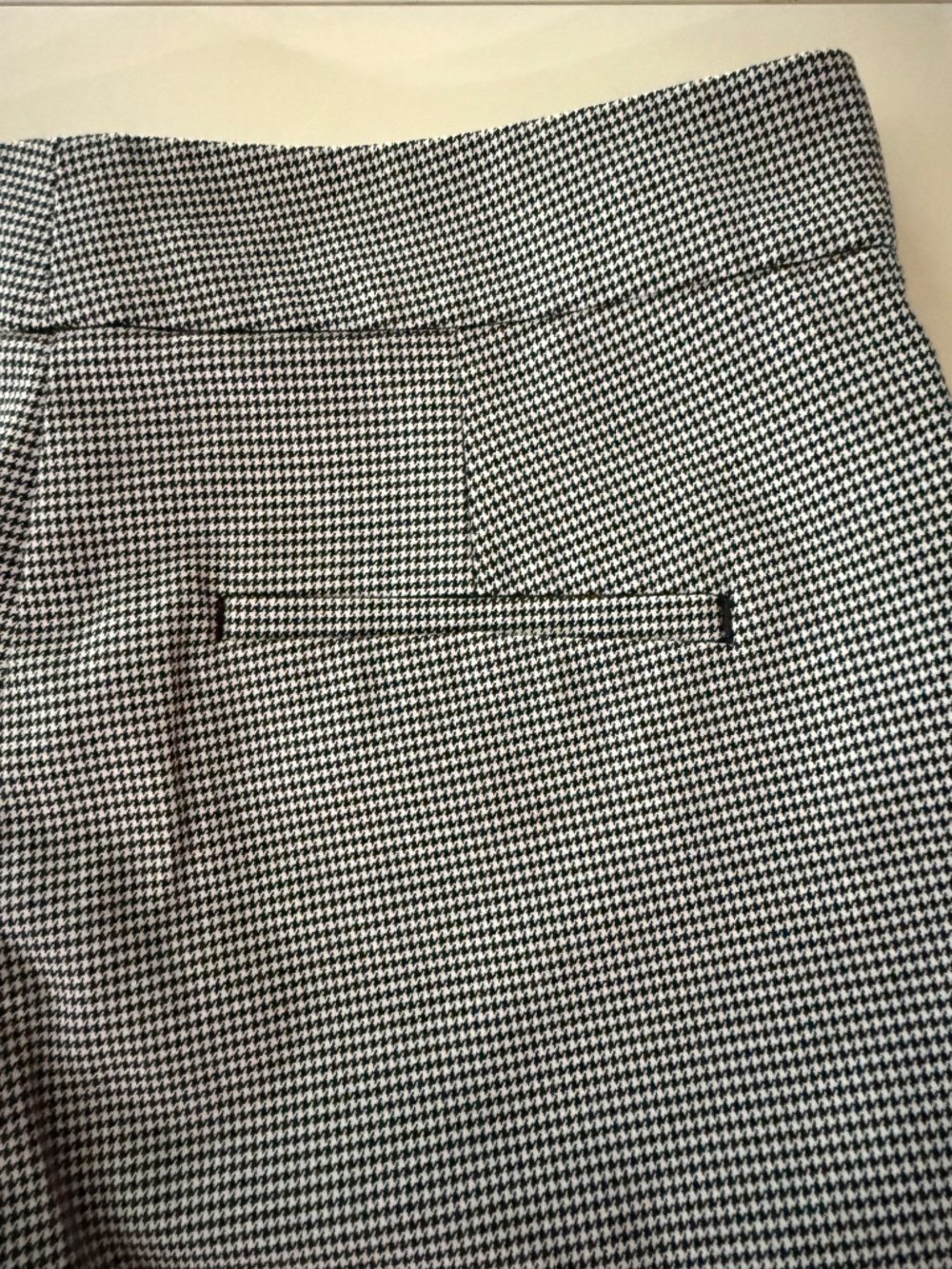 Ann Taylor Factory Petite Black & White Houndstooth Pants, Size 0P, NWOT - Picture 7 of 8